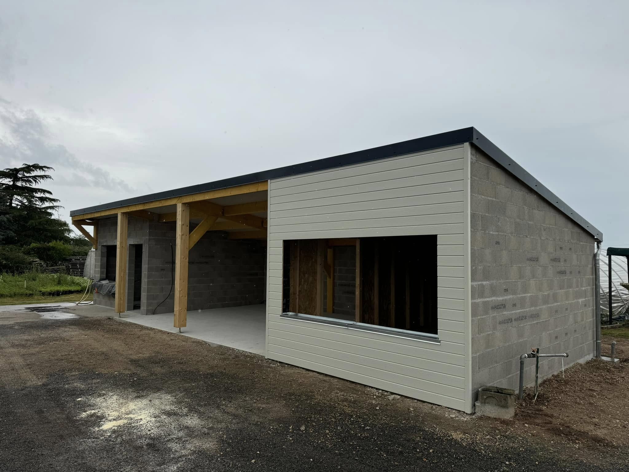 Charpente avec bardage bois