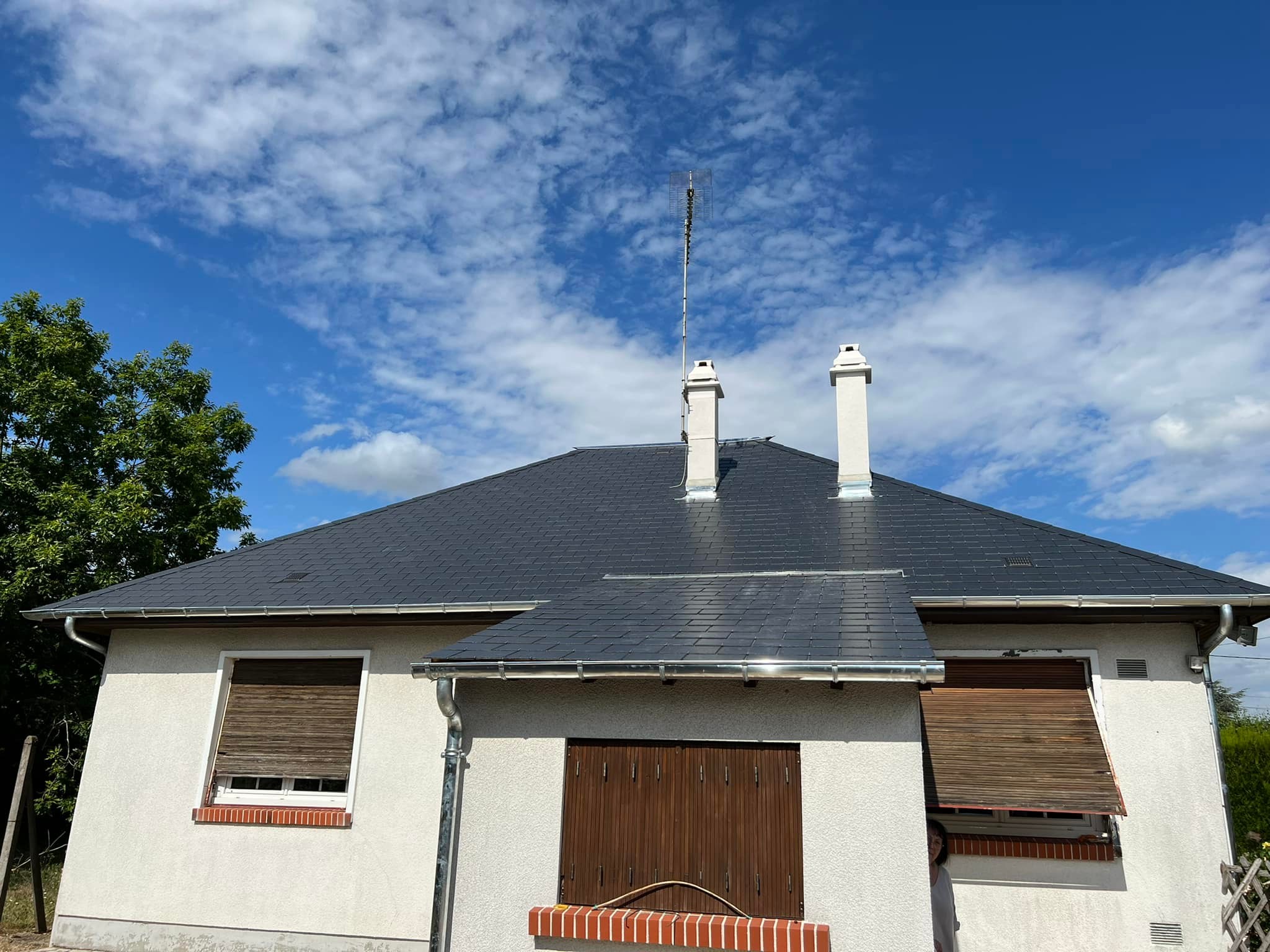 Gouttières zinc sur ardoise